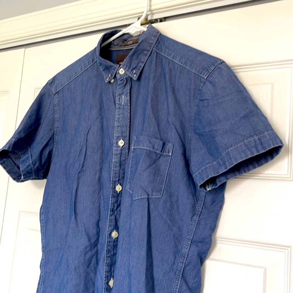 H&M casual shirt sleeved denim button up Men’s s
